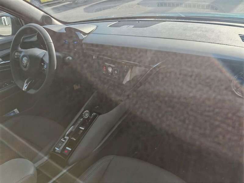 Usata Alfa Romeo Junior Edizione Speciale 61 kW (84 CV) 2024 Blu SUV