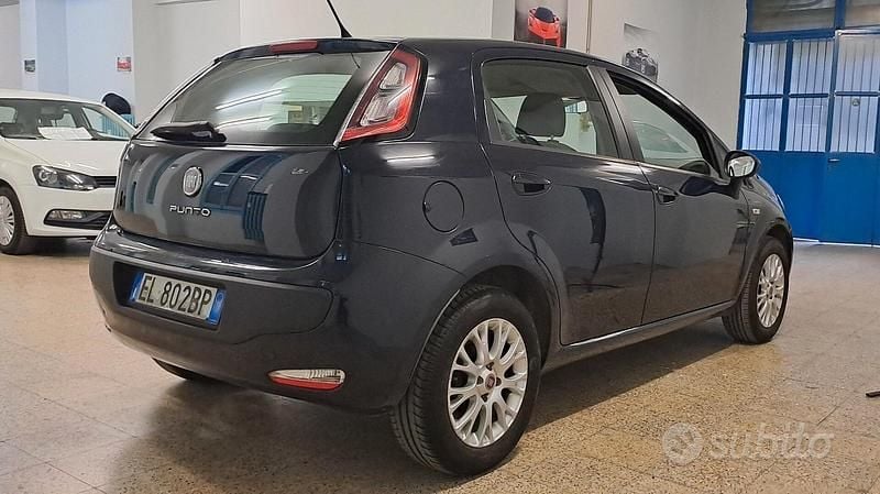 Usata Fiat Punto Evo 69 CV (50 kW) 2011 Blu Utilitaria
