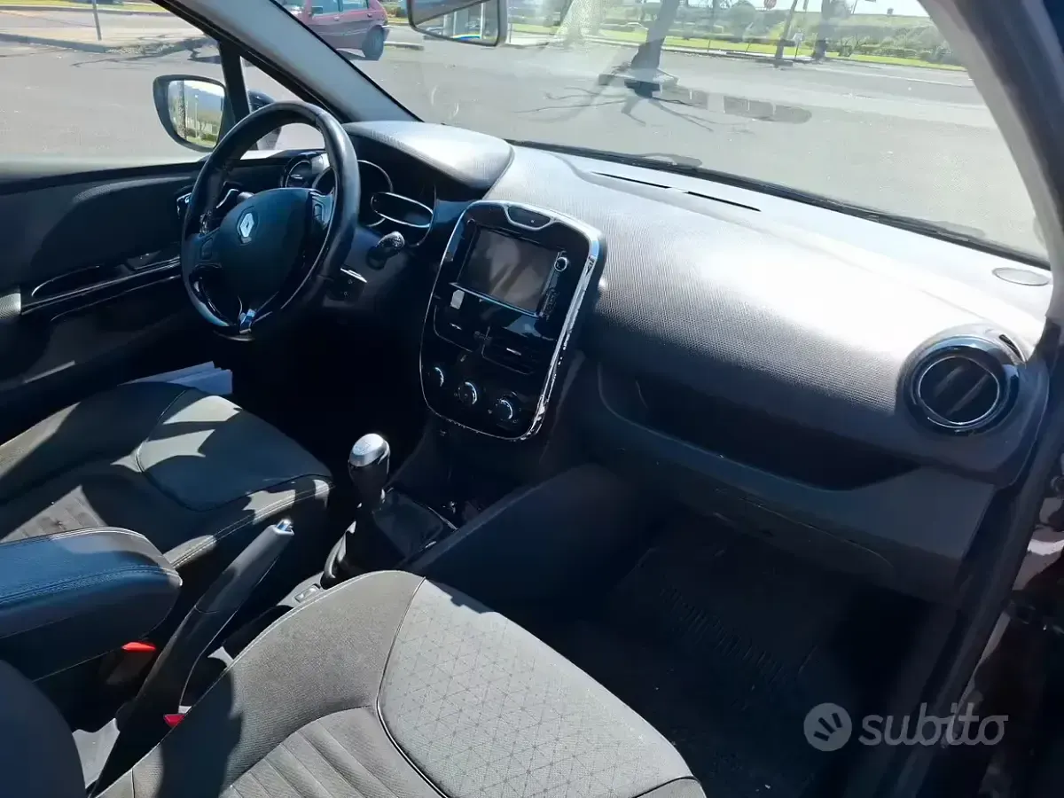 Usata Renault Clio IV 90 CV (66 kW) 2013 Berlina
