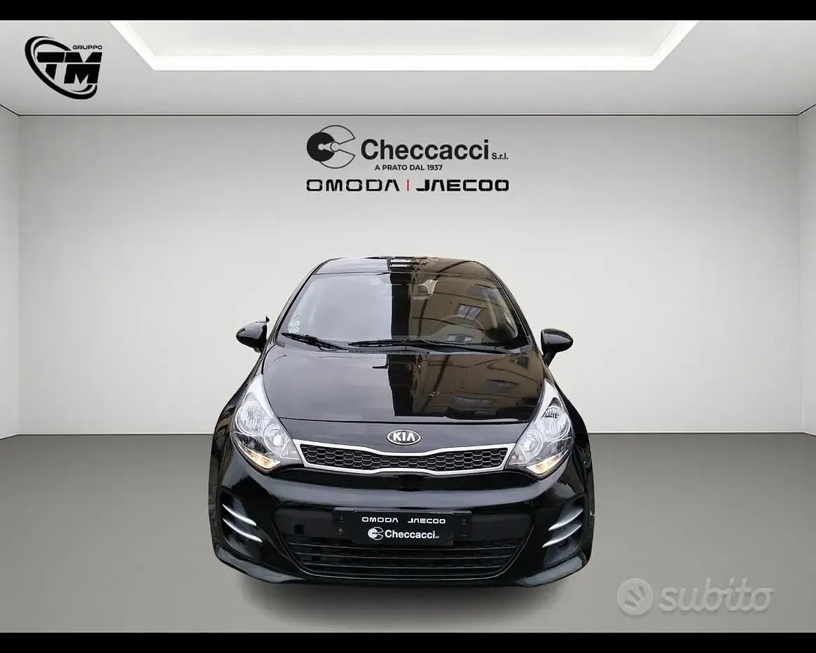 Usata Kia Rio City 83 CV (61 kW) 2016 Nero Utilitaria
