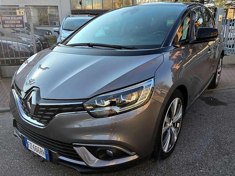 Usata Renault Scénic IV Initiale Paris 120 CV (88 kW) 2019 Argento Monovolume