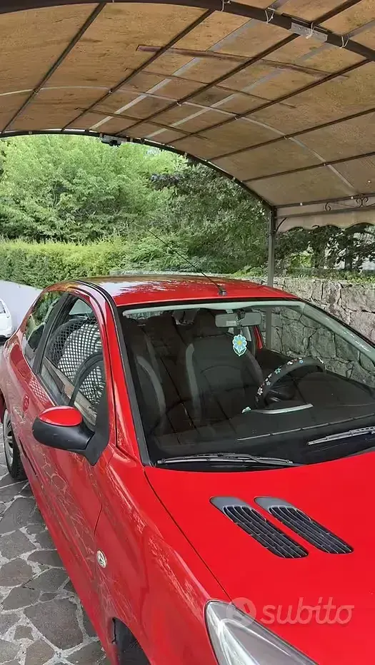 Usata Peugeot 206 60 CV (44 kW) 2010 Rosso Berlina