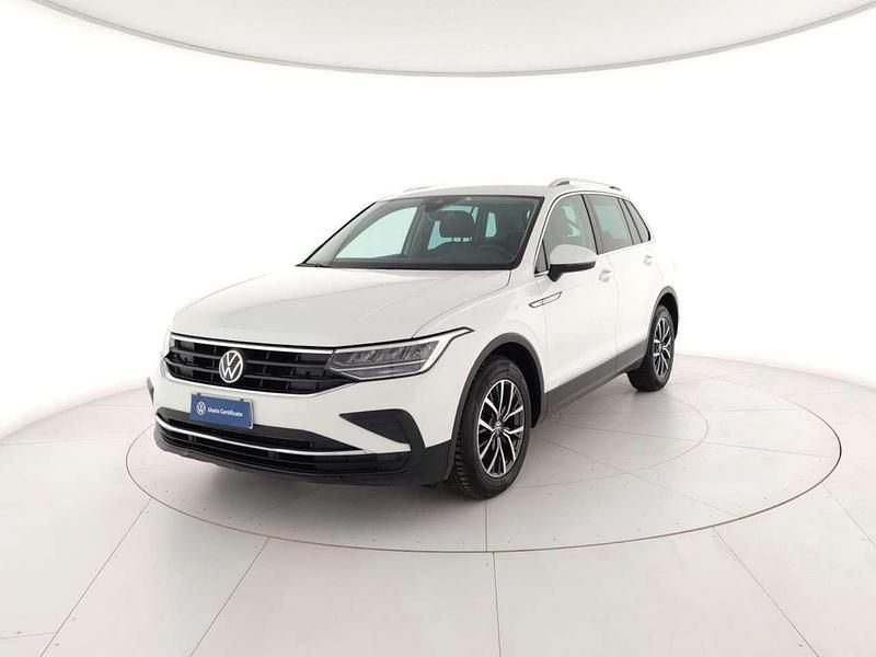 Usata VW Tiguan Life 150 CV (110 kW) 2021 Bianco SUV