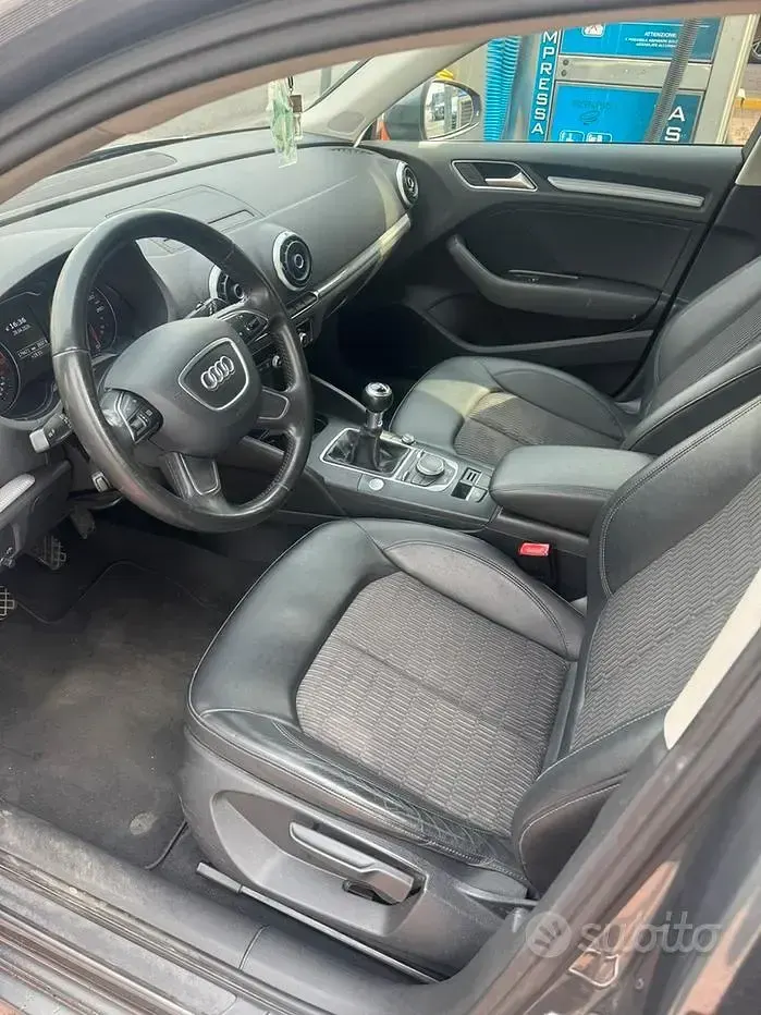 Usata Audi A3 Attraction 150 CV (110 kW) 2013 Grigio Berlina