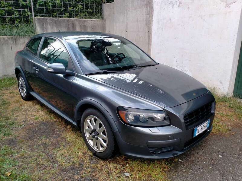 Usata 2007 Volvo C30 Summum Due volumi | 3000 € - Immagine 1/4