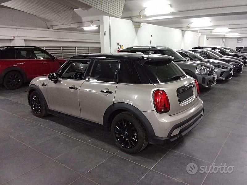 Usata Mini Cooper 135 CV (99 kW) 2021 Grigio Utilitaria