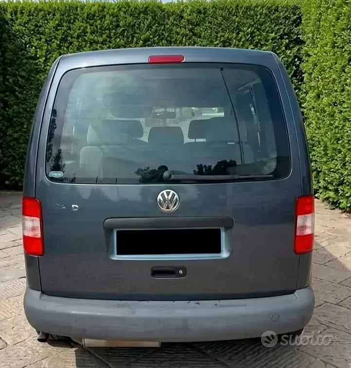 Usata VW Caddy Life 102 CV (75 kW) 2008 Grigio Monovolume