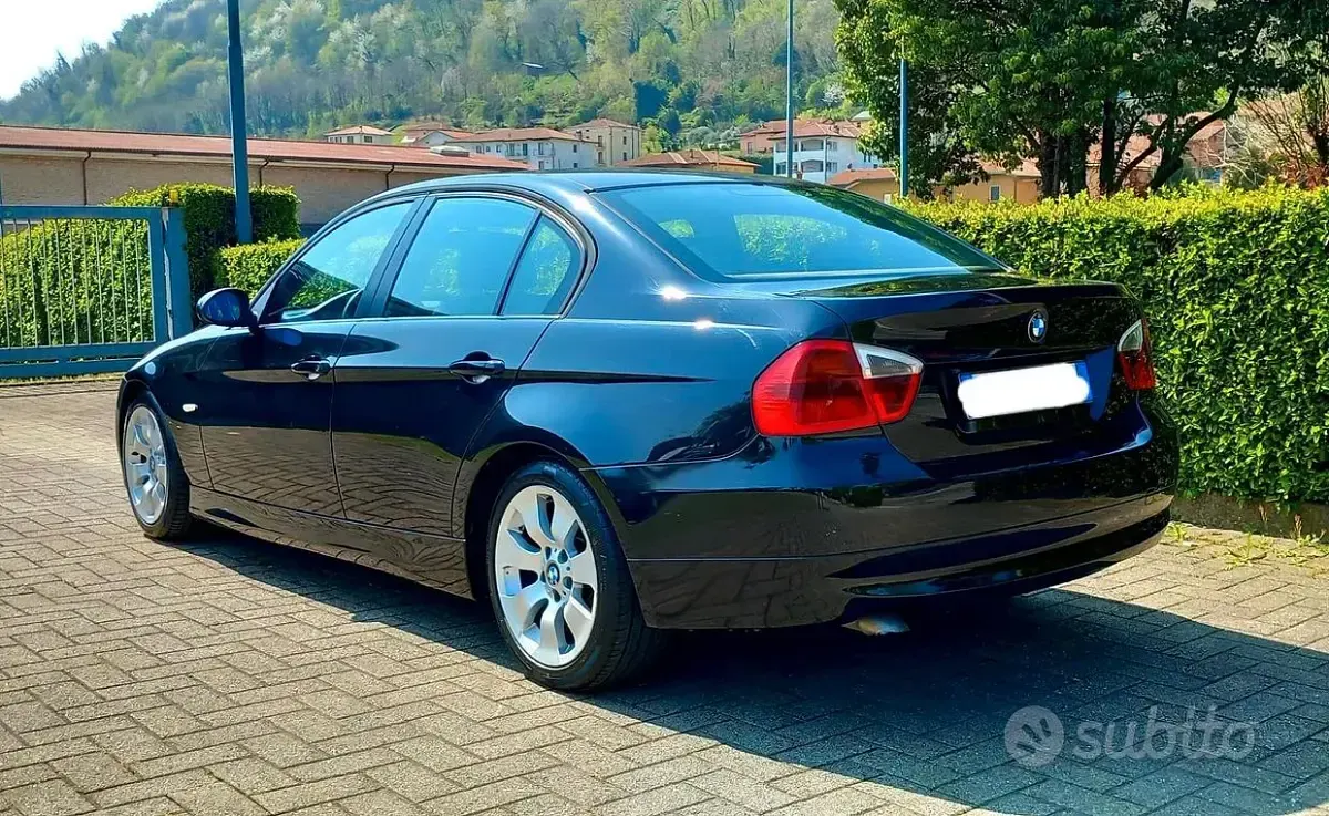 Usata BMW 320 163 CV (119 kW) 2005 Nero Berlina