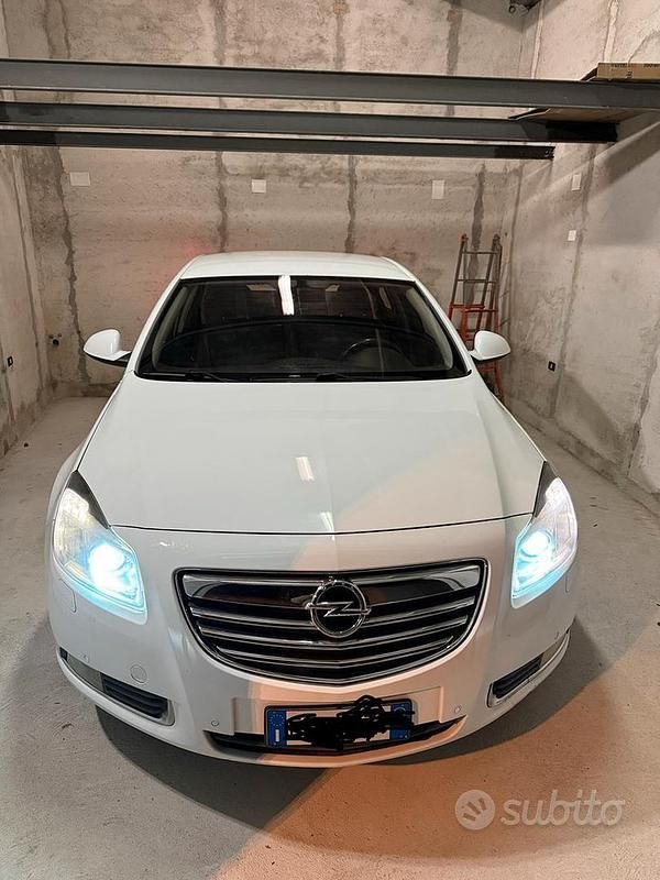 Usata Opel Insignia 2012 Bianco Berlina