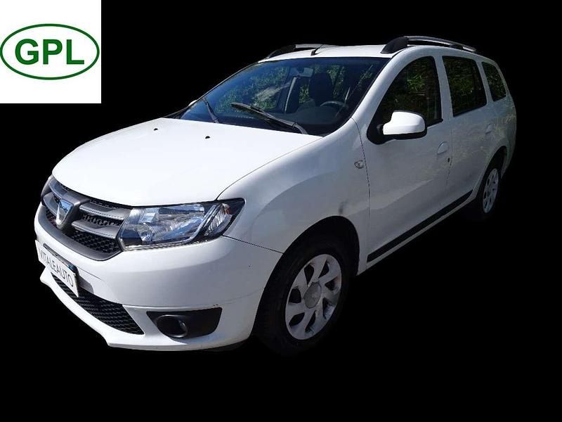 Bianco Usata 2015 Dacia Logan Lauréate SUV | 7500 € (Buon prezzo) - Immagine 1/4