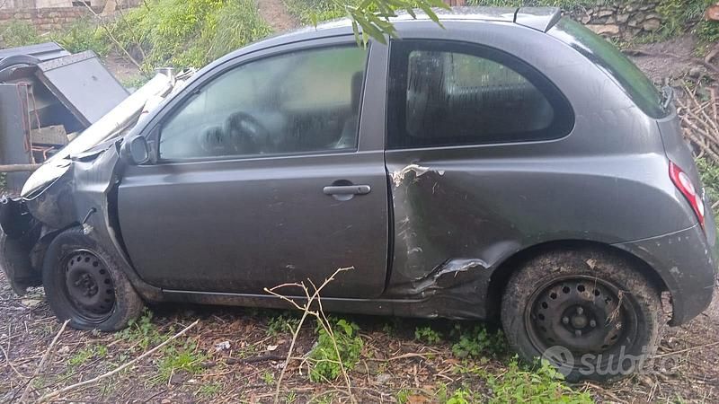 Usata Nissan Micra 2004 Grigio Utilitaria