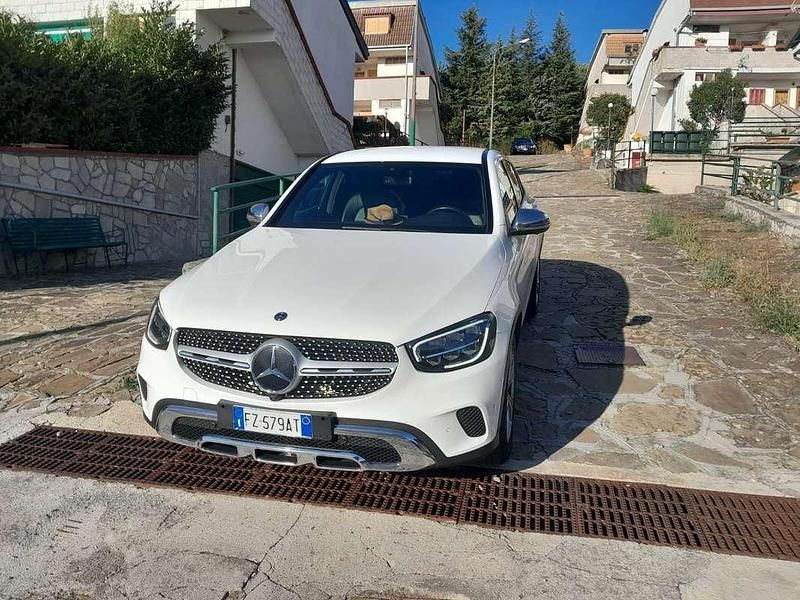 Usata Mercedes GLC200 163 CV (119 kW) 2019 Bianco SUV