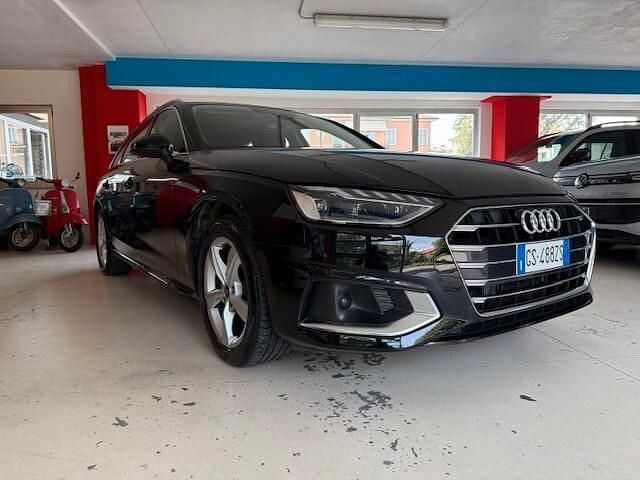 Usata Audi A4 Business 163 CV (119 kW) 2024 Nero Station wagon