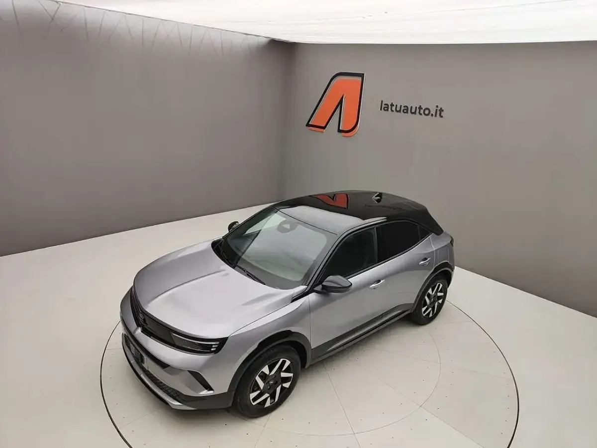 Usata Opel Mokka 131 CV (96 kW) 2025 Grigio SUV