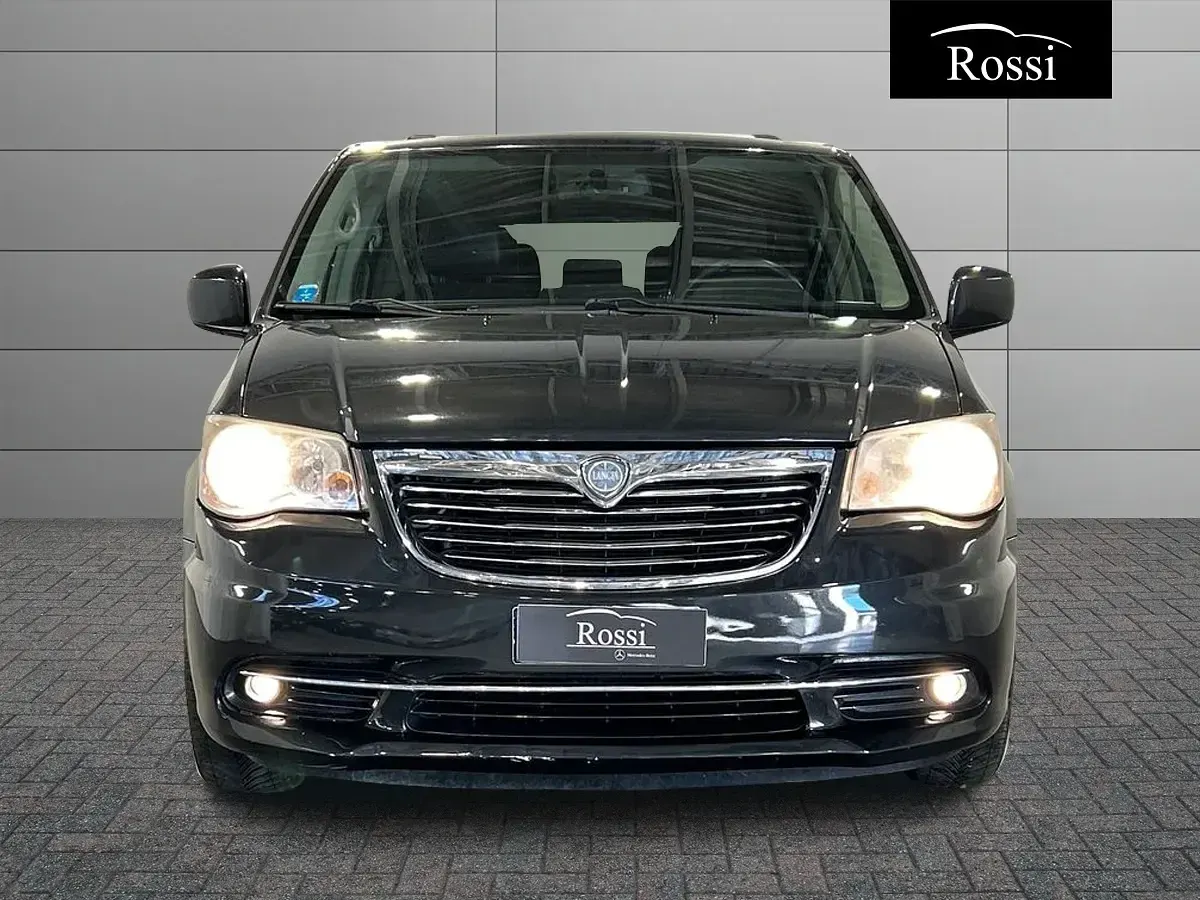 Usata Lancia Voyager Platinum 163 CV (119 kW) 2012 Monovolume