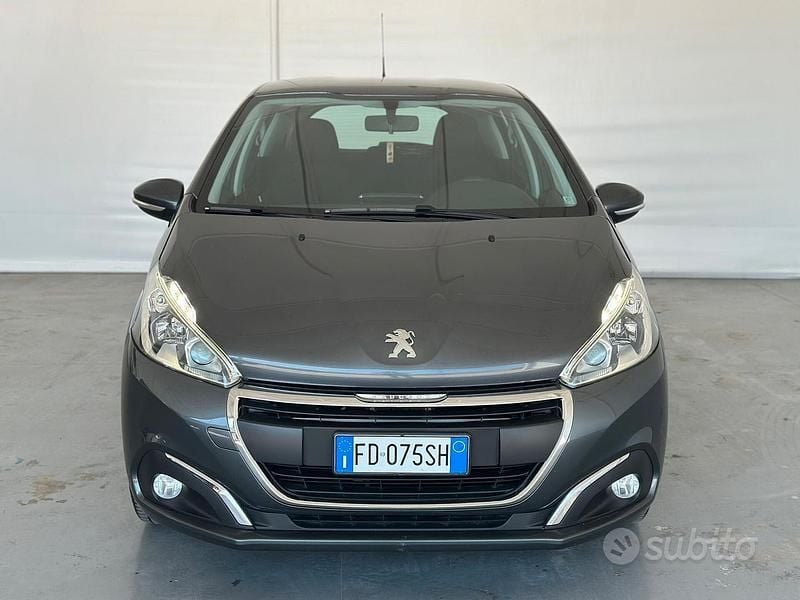 Usata Peugeot 208 81 CV (59 kW) 2016 Grigio Utilitaria