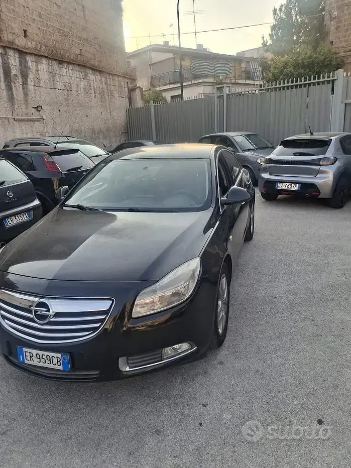 Usata Opel Insignia 160 CV (117 kW) 2013 Nero Berlina