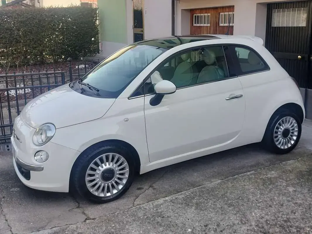 Usata Fiat 500 Lounge 69 CV (50 kW) 2013 Bianco Berlina