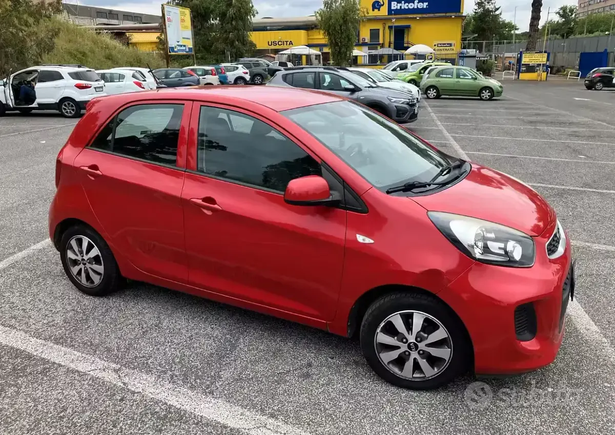 Usata Kia Picanto Active 67 CV (49 kW) 2017 Rosso Utilitaria