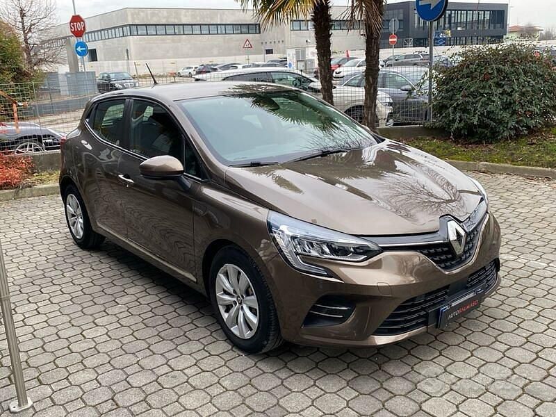 Usata Renault Clio V Zen 86 CV (63 kW) 2020 Marrone Berlina
