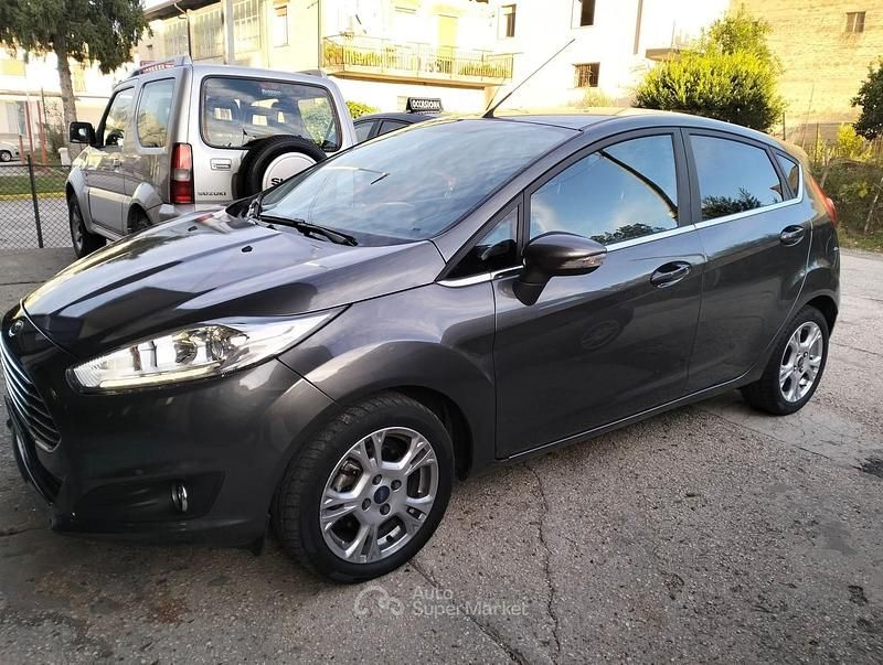 Usata Ford Fiesta 95 CV (69 kW) 2016 Berlina