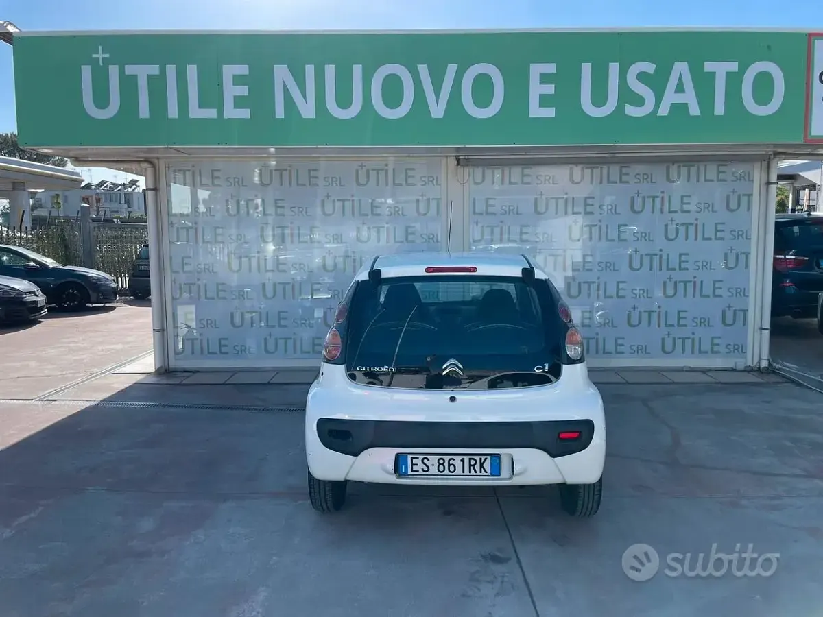 Usata Citroën C1 Attraction 68 CV (50 kW) 2013 Bianco Utilitaria