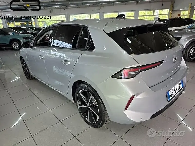 Brugt Opel Astra Business Elegance 130 HK (95 kW) 2024 Grå Hatchback