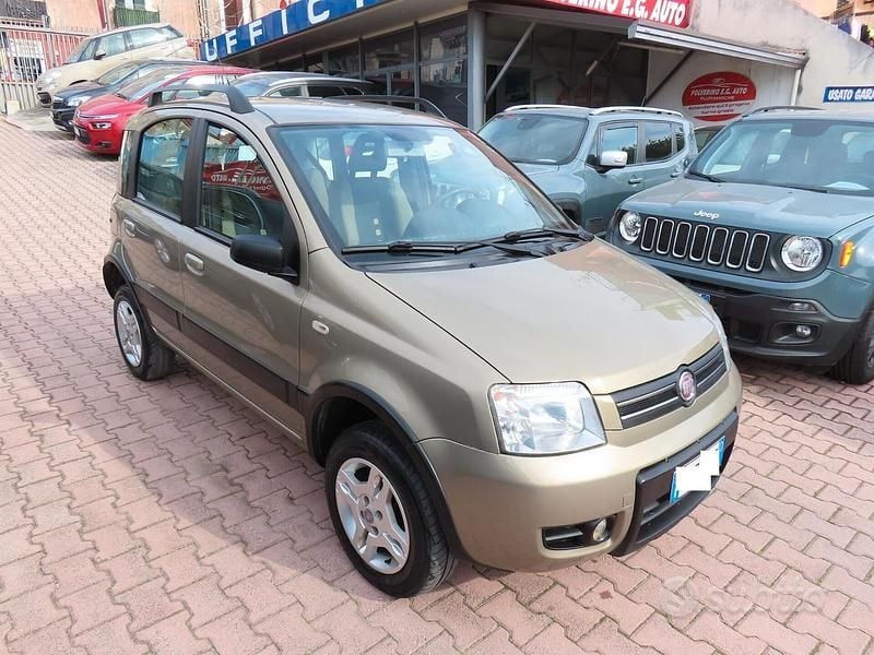 Marrone Usata 2008 Fiat Panda 4x4 Climbing Due volumi | 4500 € (Buon prezzo) - Immagine 1/4