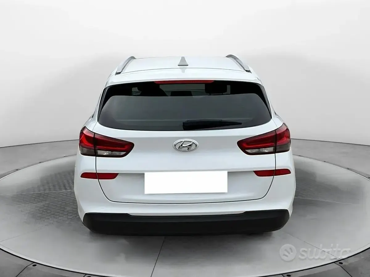 Usata Hyundai i30 Style 136 CV (100 kW) 2017 Bianco Station wagon