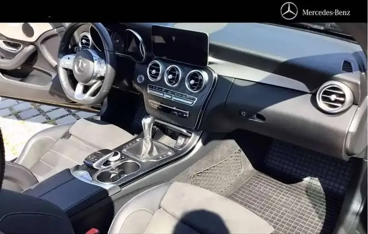Usata Mercedes C180 Premium 156 CV (114 kW) 2019 Nero Cabrio