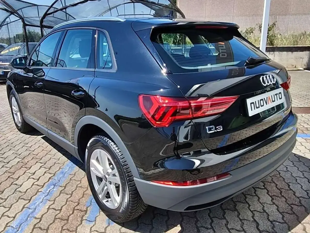 Usata Audi Q3 Ambiente 150 CV (110 kW) 2022 Nero SUV