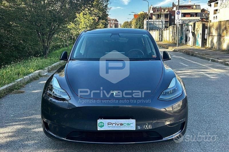 Usata Tesla Model Y Long Range AWD 378 kW (514 CV) 2022 Grigio SUV