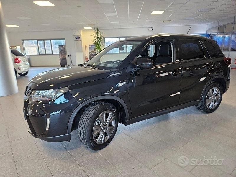 Usata Suzuki Vitara 129 CV (94 kW) 2024 Nero SUV