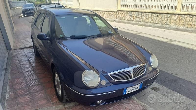 Usata Lancia Lybra 116 CV (85 kW) 2003 Blu Station wagon