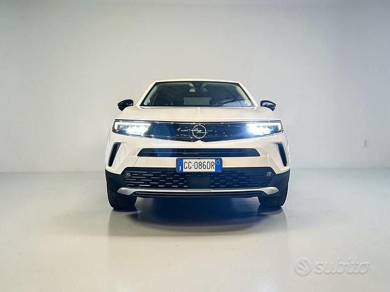 Usata Opel Mokka Elegance 131 CV (96 kW) 2021 Bia SUV
