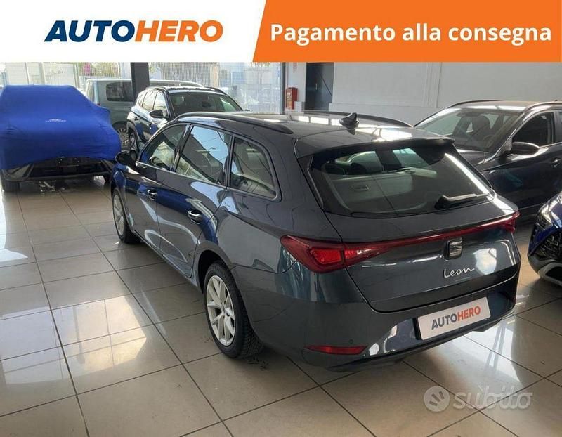 Usata Seat Leon Business 150 CV (110 kW) 2021 Grigio Station wagon