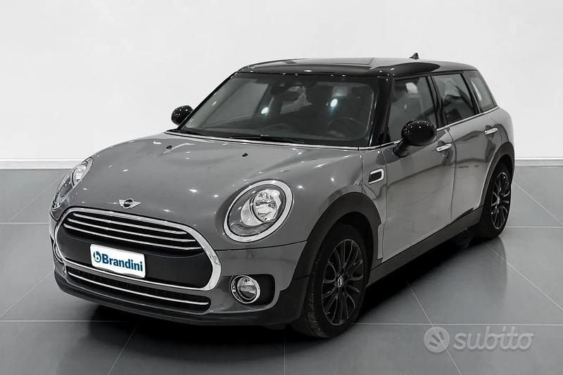 Grigio Usata 2019 Mini One Clubman Exclusive Station wagon | 16.462 € (Buon prezzo) - Immagine 1/4