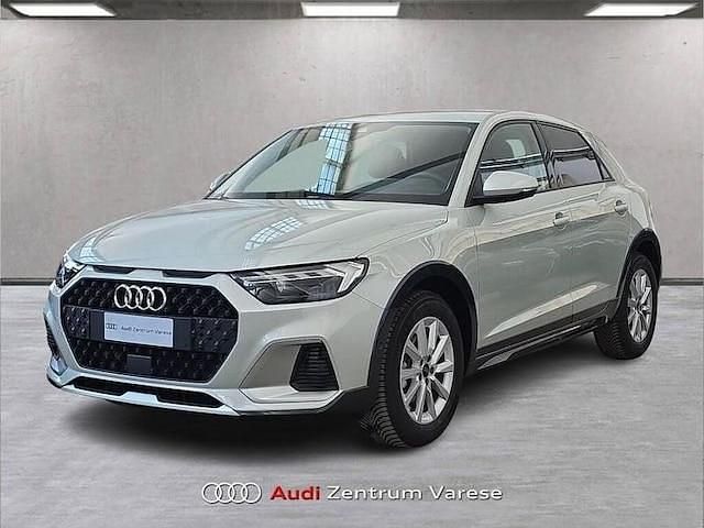 Usata Audi A1 Business 116 CV (85 kW) 2025 Argento rugiada SUV