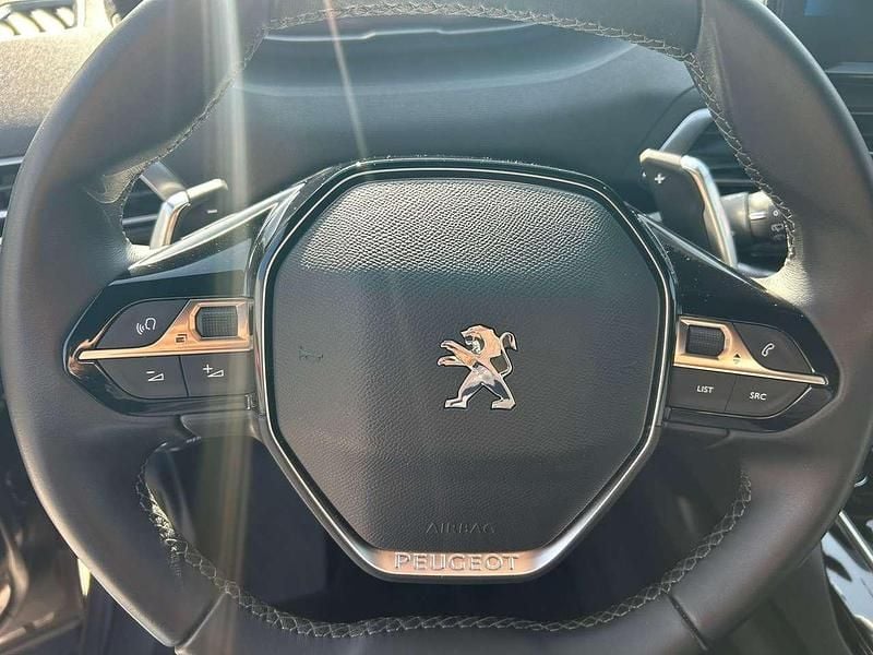 Gebraucht Peugeot 3008 Allure 131 PS (96 kW) 2023 Grau SUV
