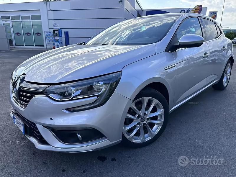 Usata Renault Mégane IV Intens 115 CV (84 kW) 2016 Grigio Berlina