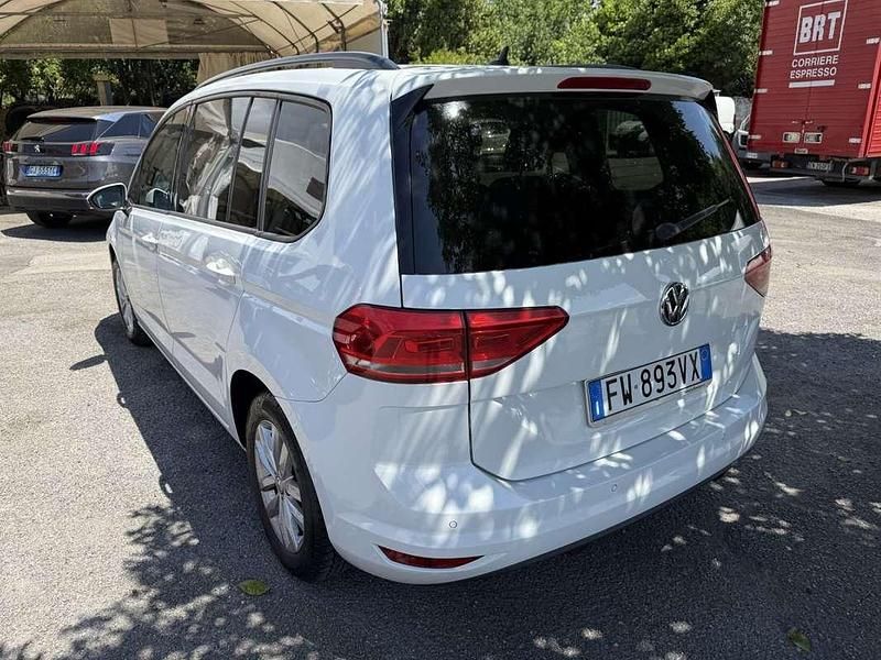 Usata VW Touran 116 CV (85 kW) 2019 Bianco Monovolume