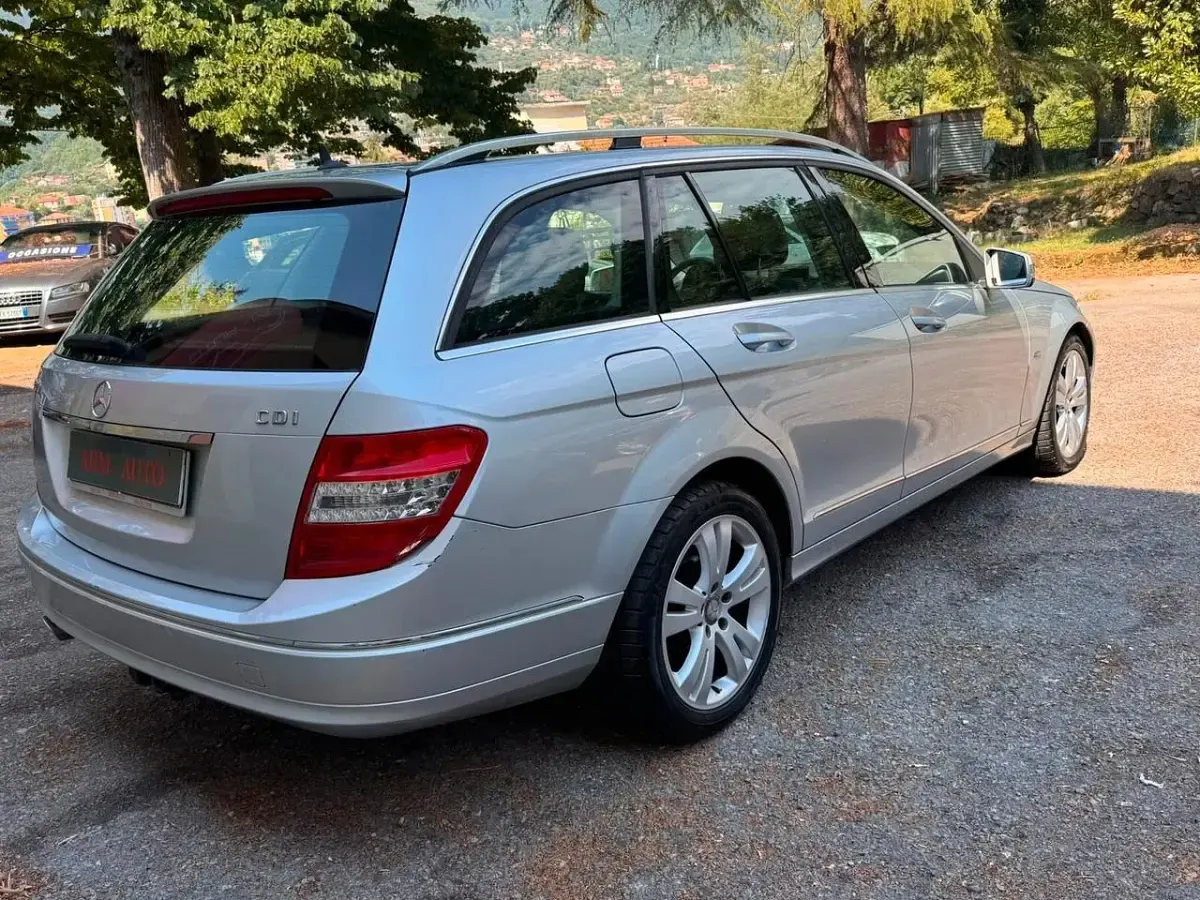 Usata Mercedes C220 Avantgarde 170 CV (125 kW) 2011 Argento Station wagon