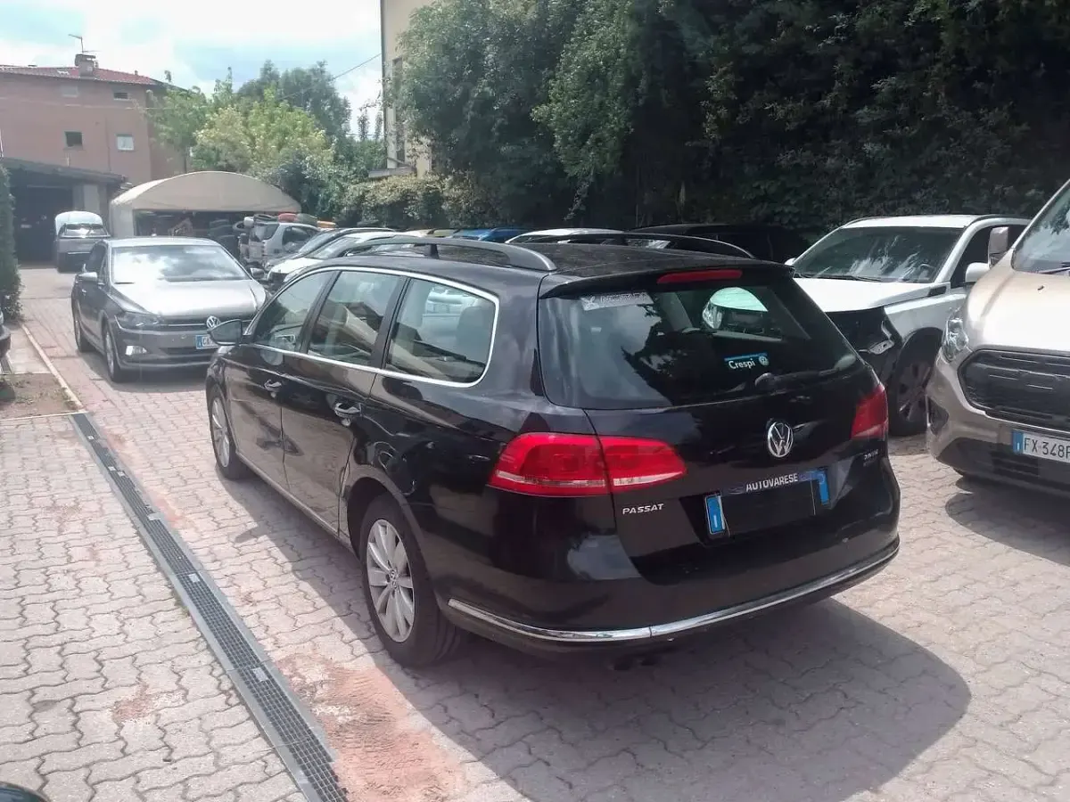 Usata VW Passat Comfortline 140 CV (102 kW) 2011 Blu/azzurro Station wagon