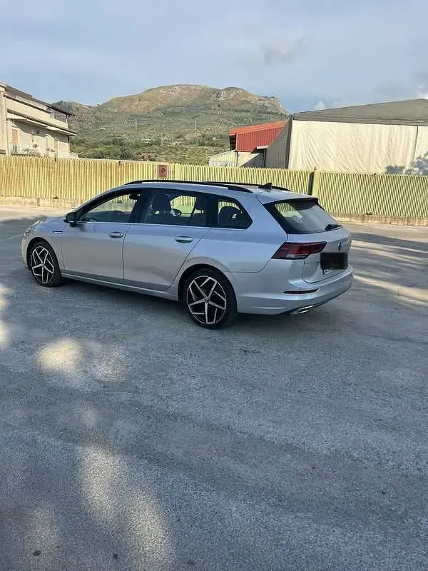 Usata VW Golf VII Style 116 CV (85 kW) 2021 Grigio Utilitaria