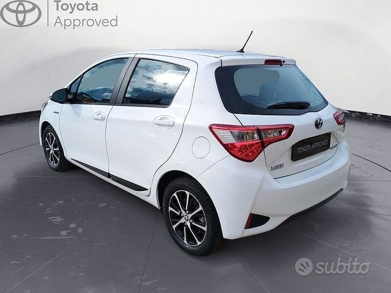Usata Toyota Yaris Hybrid Active 2018 Bianco Berlina