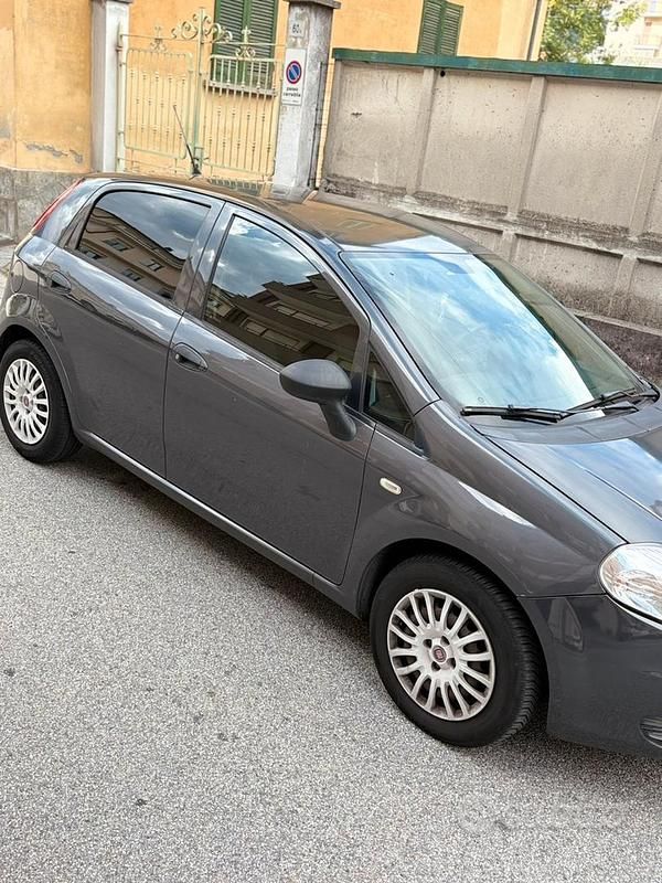 Usata Fiat Punto 2011 Nero Utilitaria