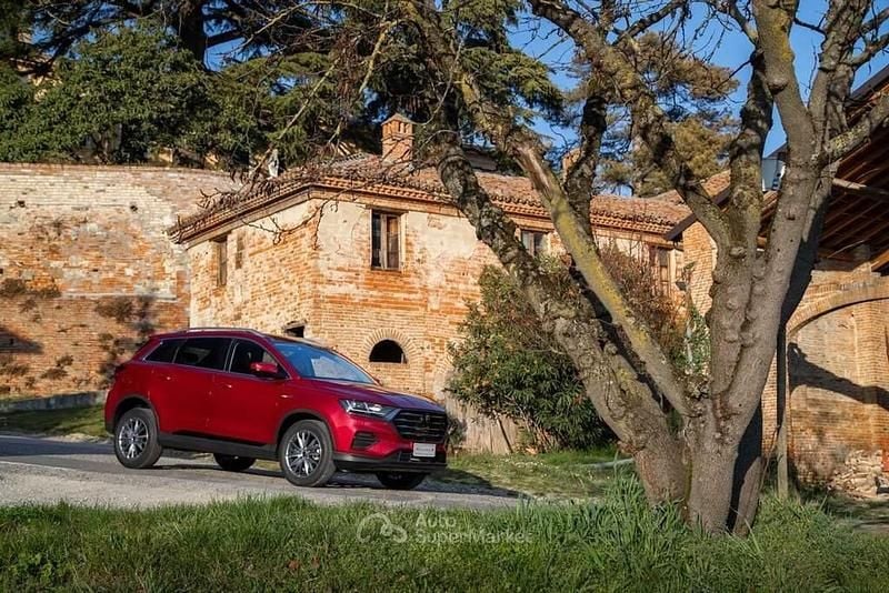 Nuova Cirelli 3 139 CV (102 kW) 2025 Rosso SUV