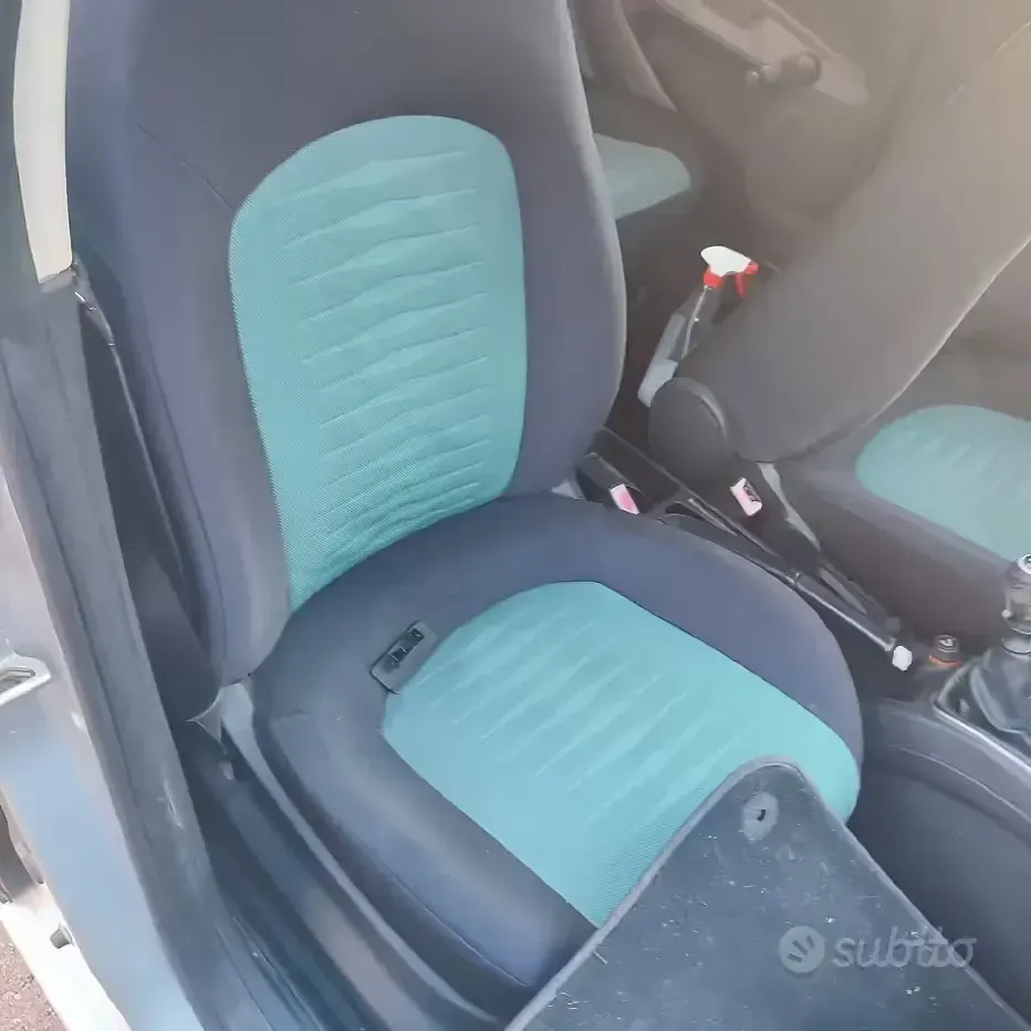 Usata Fiat Grande Punto Dynamic 77 CV (56 kW) 2008 Grigio Utilitaria