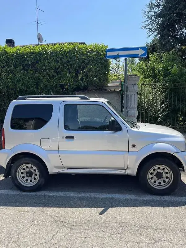 Usata Suzuki Jimny 86 CV (63 kW) 2005 SUV