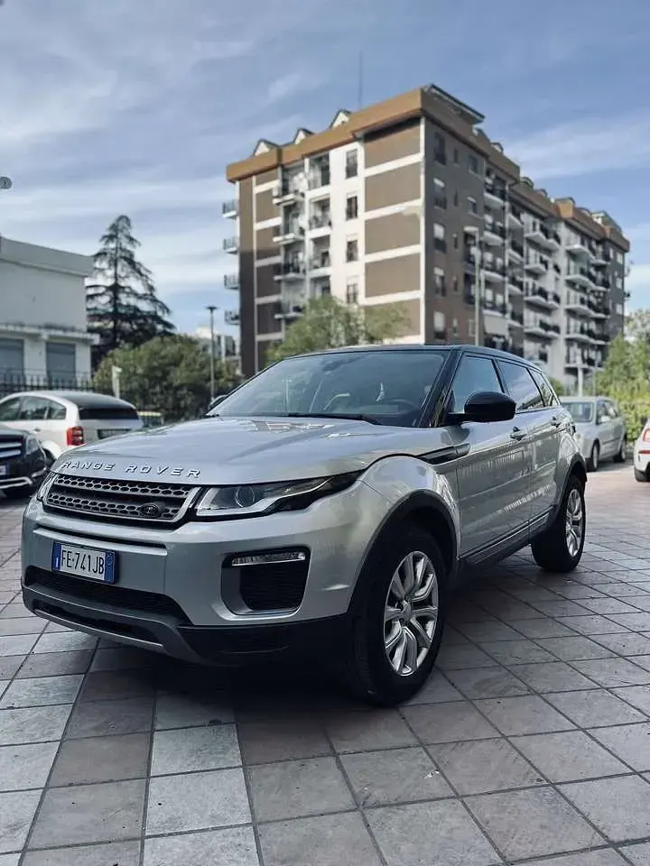 Usata Land Rover Range Rover evoque HSE Dynamic 150 CV (110 kW) 2016 Argento SUV